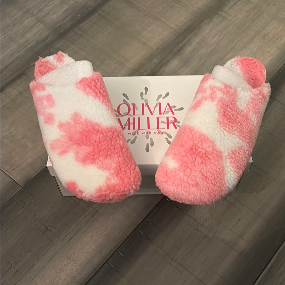 Never Worn - Pink Camo Slippers